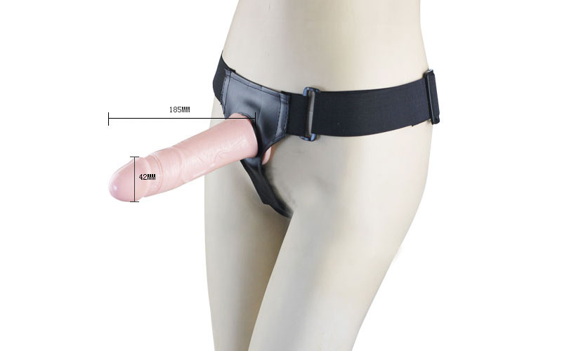 Review Dương vật giả có dây đeo rỗng ruột  nhập khẩu